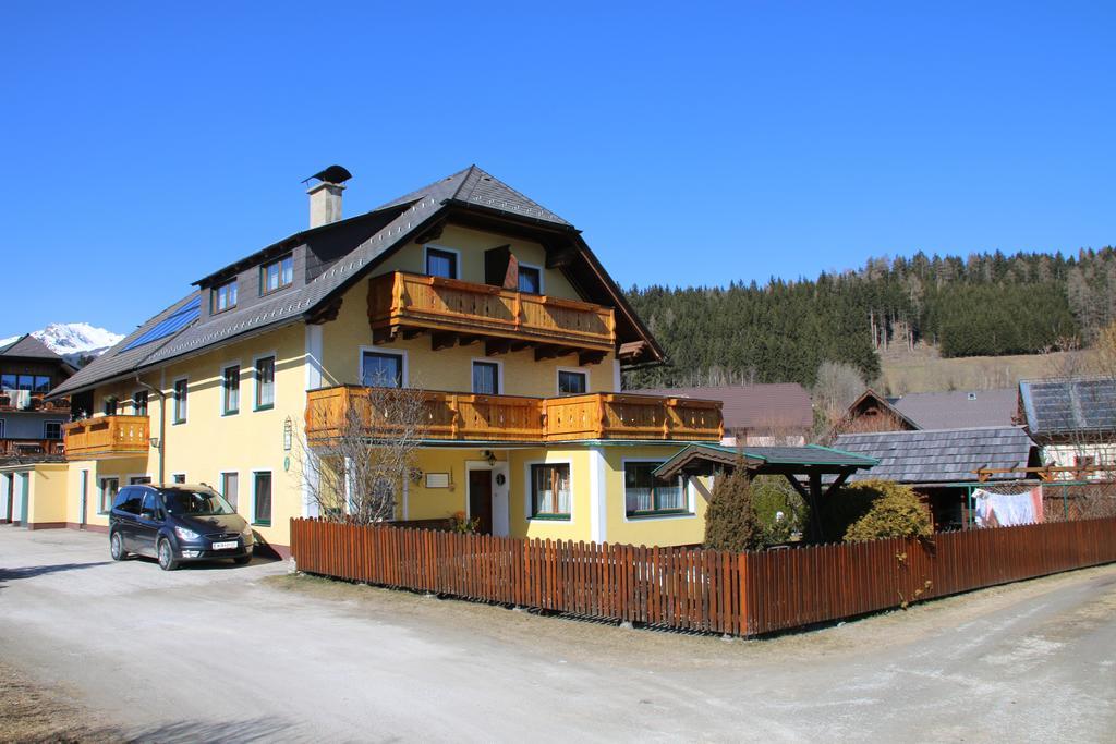 Haus Dorfer Bed & Breakfast Mariapfarr Dış mekan fotoğraf