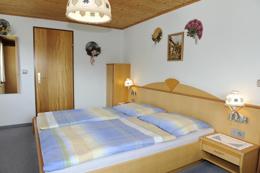 Haus Dorfer Bed & Breakfast Mariapfarr Dış mekan fotoğraf