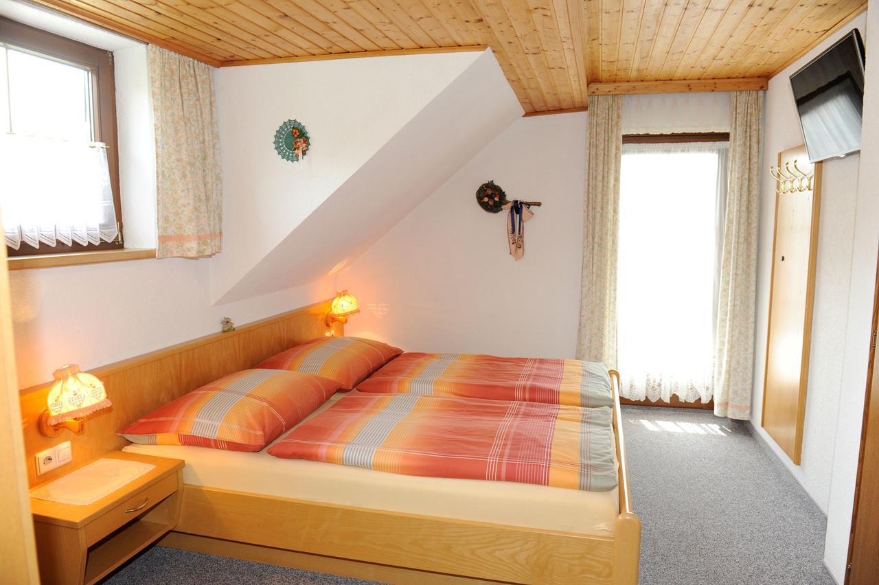 Haus Dorfer Bed & Breakfast Mariapfarr Dış mekan fotoğraf
